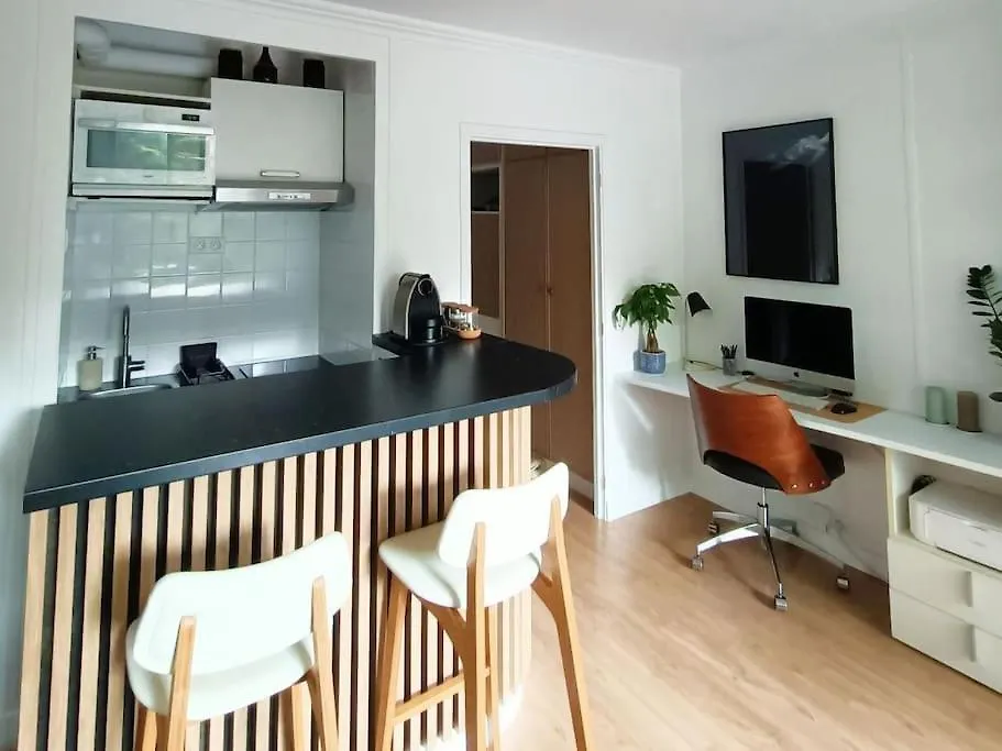Secret Garden Etoile Apartment Paris